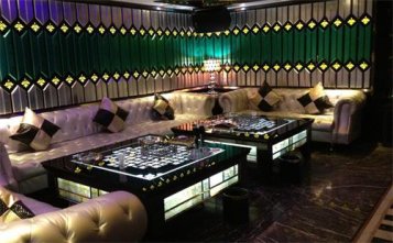 青島（dǎo）美式酒吧沙發定製廠家--海德利家具（jù）