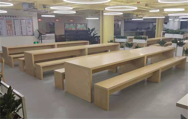 2022新款學生食堂長條（tiáo）餐桌椅