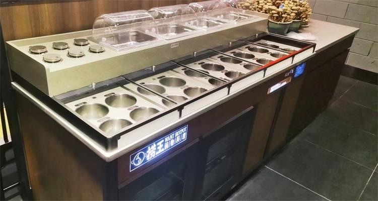 撈(lāo)王料理店 自助智能(néng)多功能調(diào)料台 冷(lěng)藏保鮮調料台