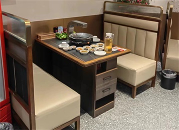 自助烤肉店上（shàng）排煙碳烤無煙烤肉桌