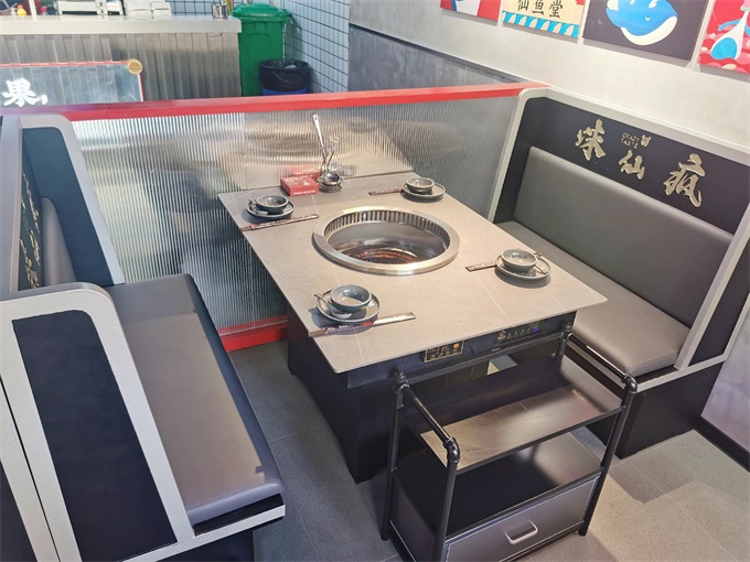 火鍋店智能無（wú）煙（yān）淨化岩板火鍋桌