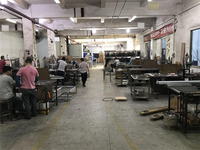 不鏽鋼（gāng）剪板工序