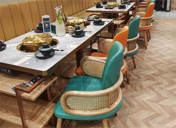 椰皇四季椰漿雞（jī）餐廳（tīng）火鍋桌椅家（jiā）具