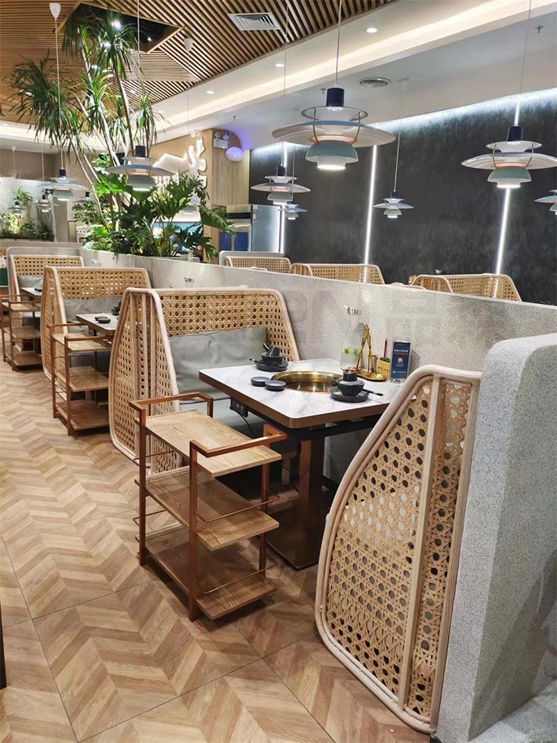 椰皇四季椰漿雞餐廳家具(jù)