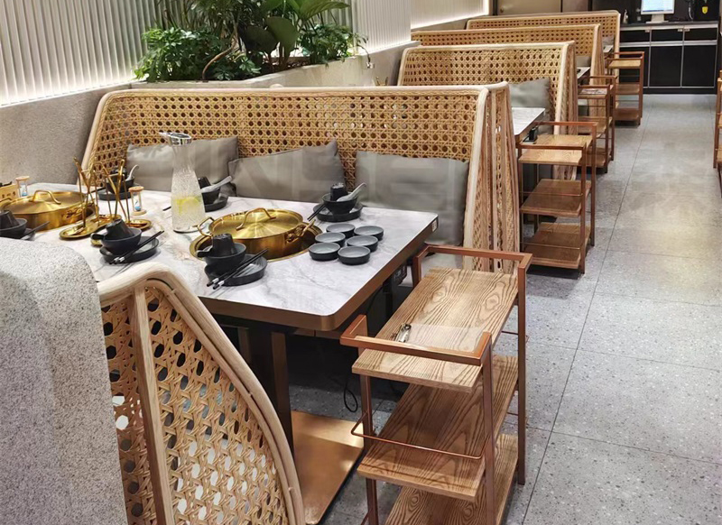 椰子雞火鍋店桌（zhuō）椅去哪裏買？2026年椰子雞餐廳桌椅采購指南