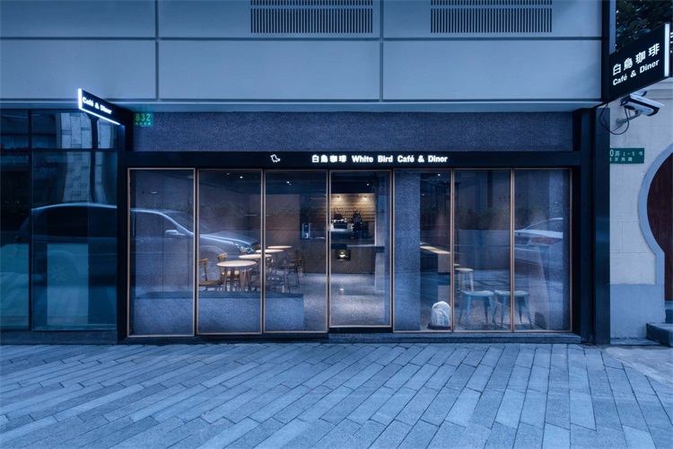 咖（kā）啡（fēi）店空間設計效（xiào）果圖