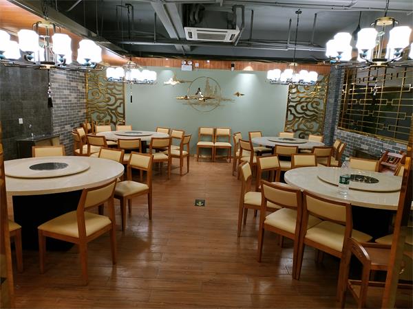 金玉滿堂餐廳桌椅