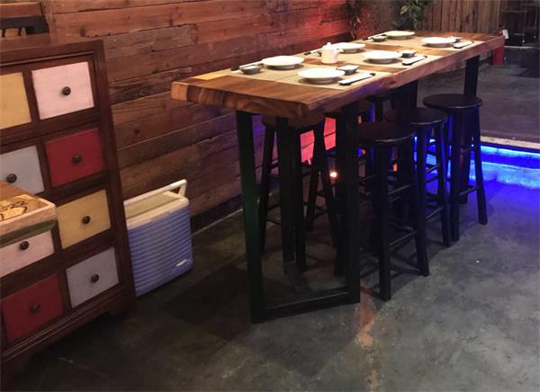 深圳梨渦淺笑Live音樂現場(chǎng)餐廳家(jiā)具