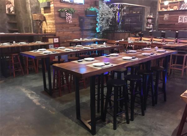 深圳梨渦淺笑Live音樂現場(chǎng)餐廳家(jiā)具