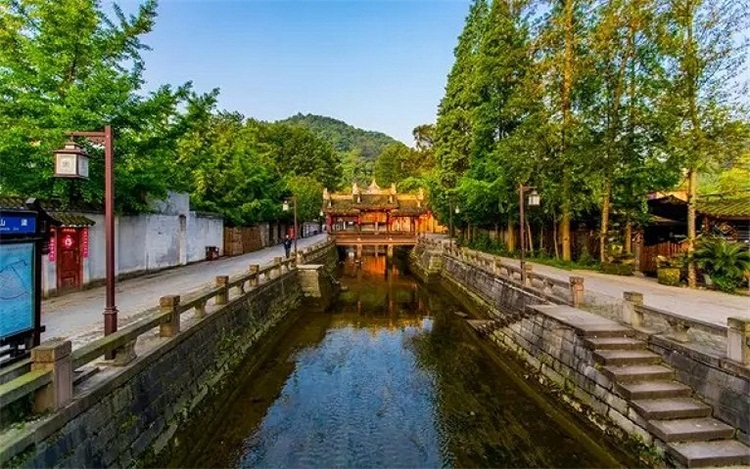 青(qīng)城山主題酒店空(kōng)間設計效果圖