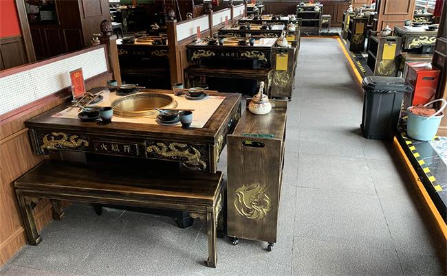 無煙實木（mù）火鍋（guō）桌