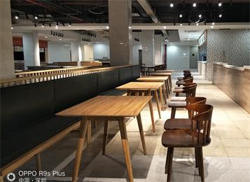 富士康集團員工食堂桌(zhuō)椅家具定做