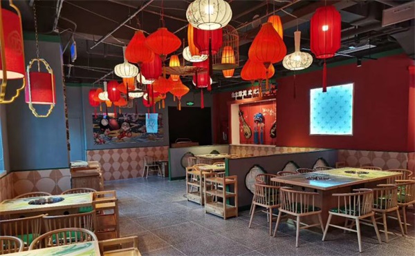 火鍋店實木桌（zhuō）椅
