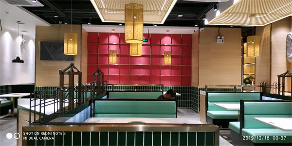 八合裏海記火鍋桌椅