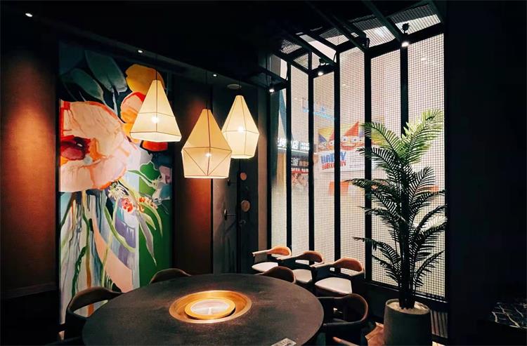 湊湊廣州琶(pá)洲保利廣場店包房火鍋桌椅